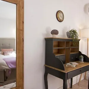 Glow And Elegant In Center Free Parking Appartement