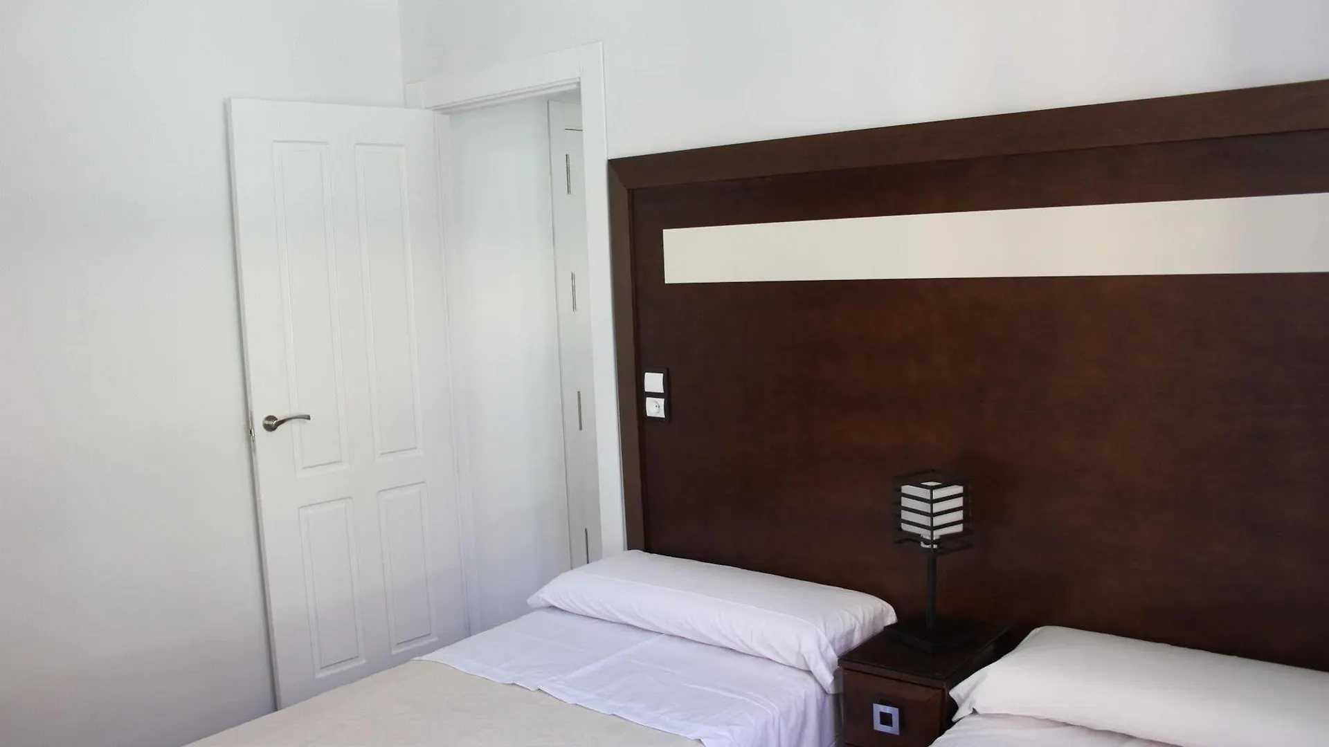 Apartamentos Casa de la Lonja Granada