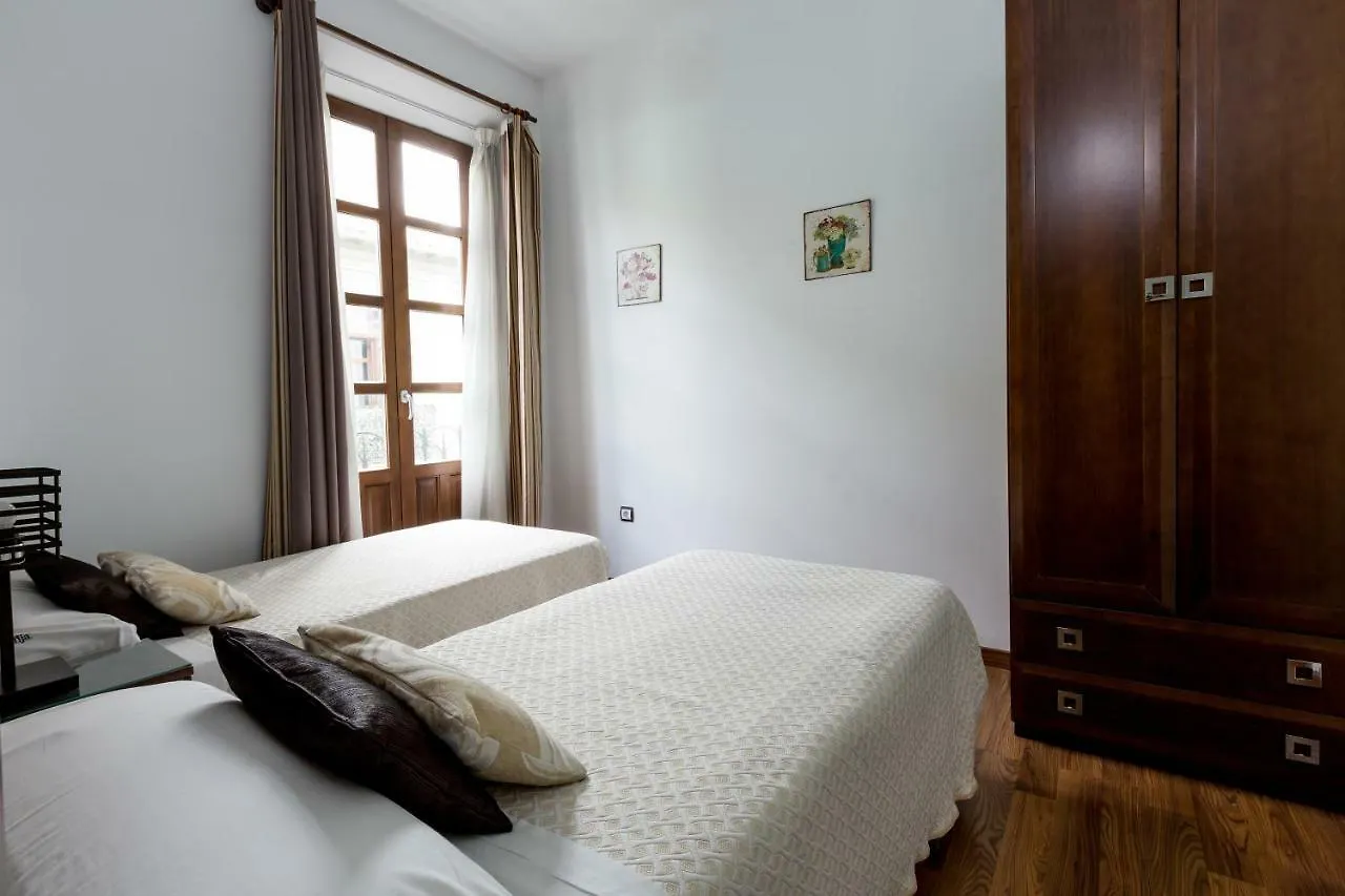 Apartamentos Casa de la Lonja Granada